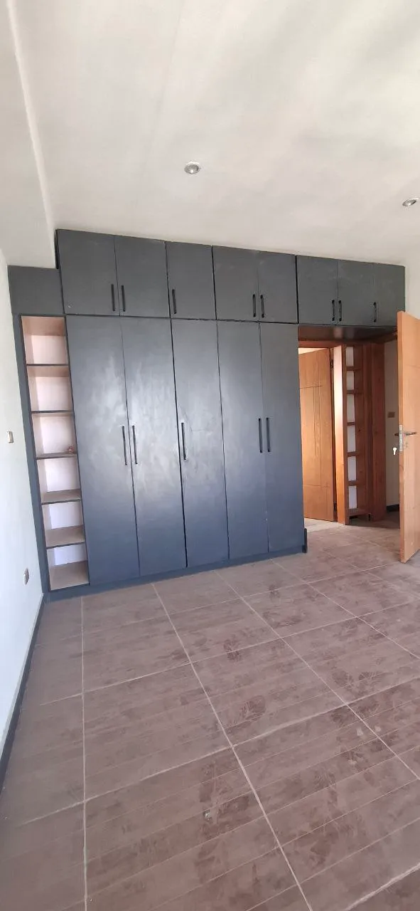 4 Bedroom Apartment in Ayat – photo 4