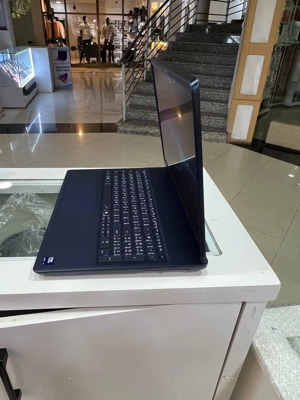 Alienware 16X Aurora RTX 5060 Laptop – photo 4