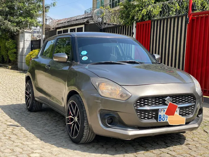Suzuki Swift 2022 Automatic – photo 6