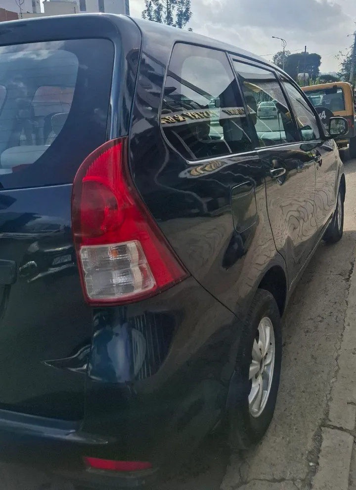 Toyota Avanza 2013 Automatic – photo 7