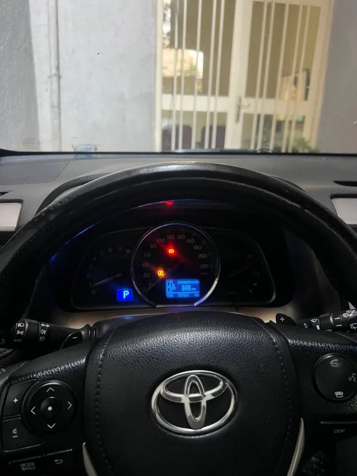 Toyota Rav4 2015 4WD Automatic – photo 3