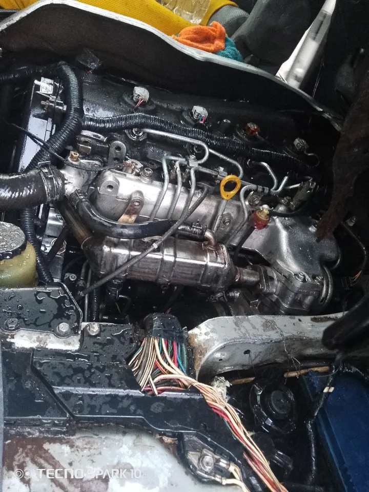 Toyota Hiace Van 2007 Manual – photo 4