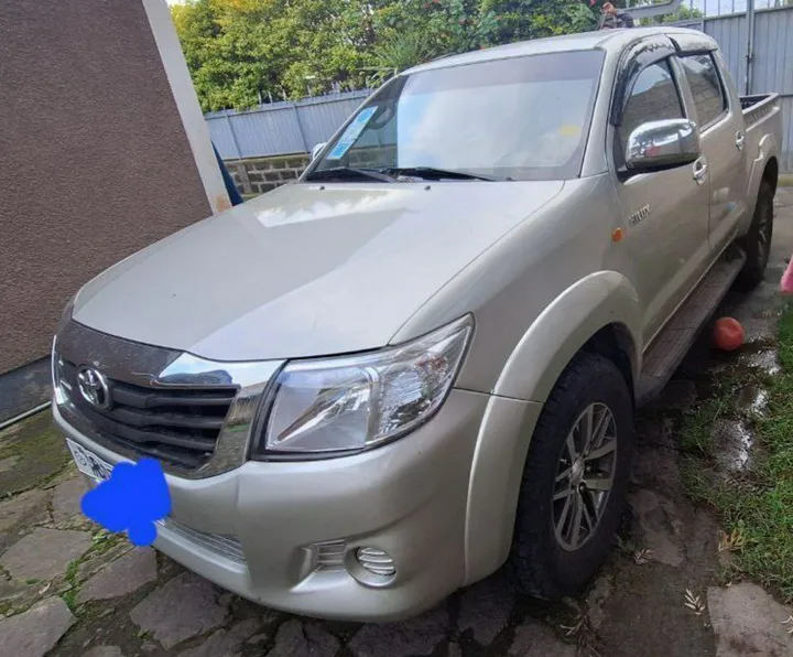 Toyota Hilux Double Cab 2013 – photo 4