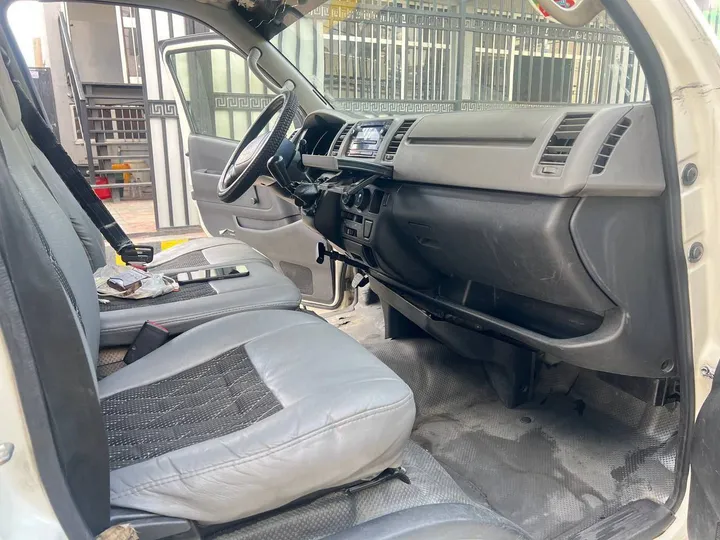 Toyota Hiace Abadula 2012 – photo 8