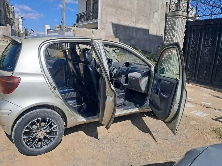 Toyota Vitz 2002 VTZ – photo 7