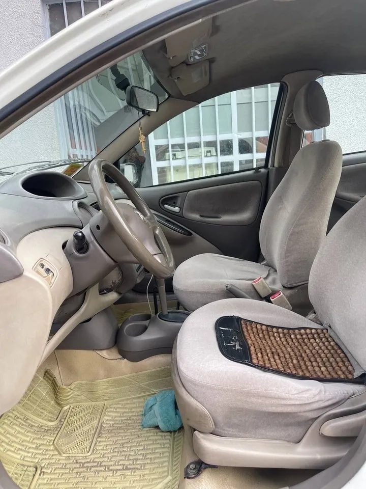Toyota Platz 2005 Automatic – photo 3