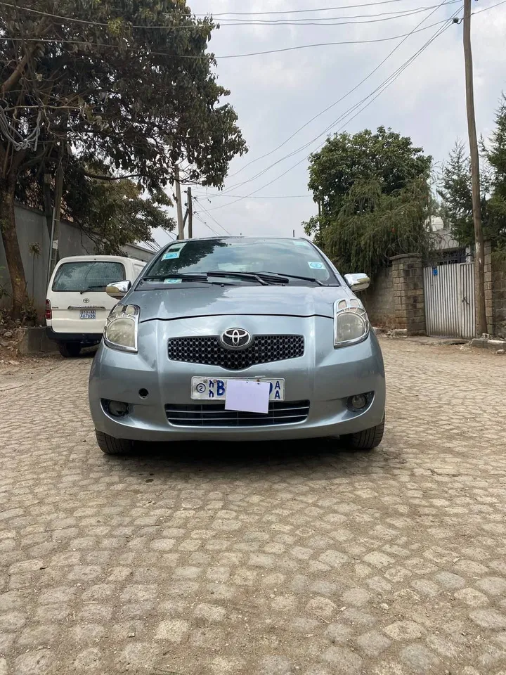 Toyota Yaris Compact 2007 Automatic – photo 5