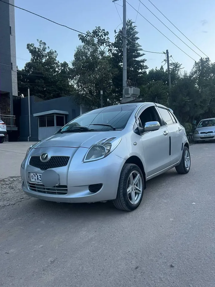 Toyota Compact 2007 Automatic 1000cc – photo 6