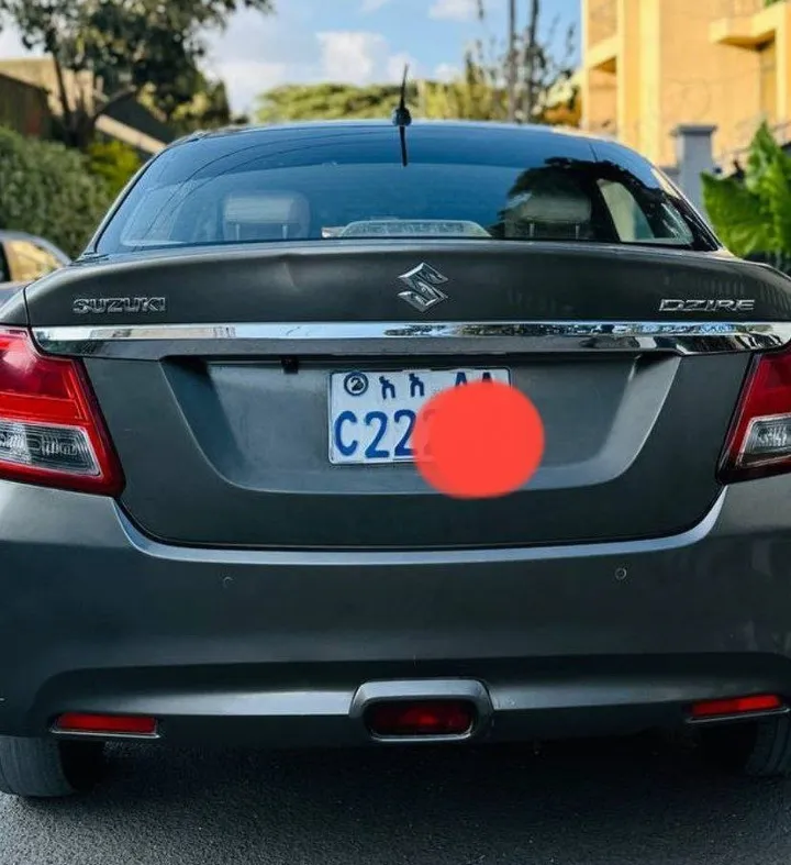 Suzuki Dzire 2022 Automatic – photo 7