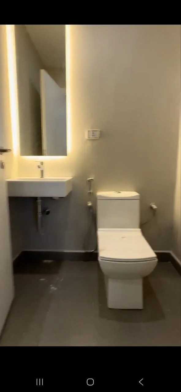 Modern 4 Bedroom Apartment in Ayat – photo 5