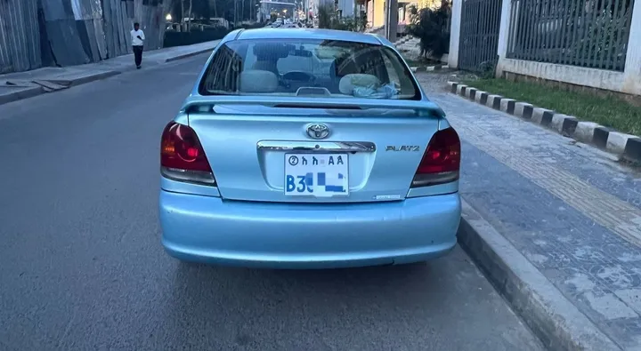 Toyota Platz 2005 Automatic – photo 4