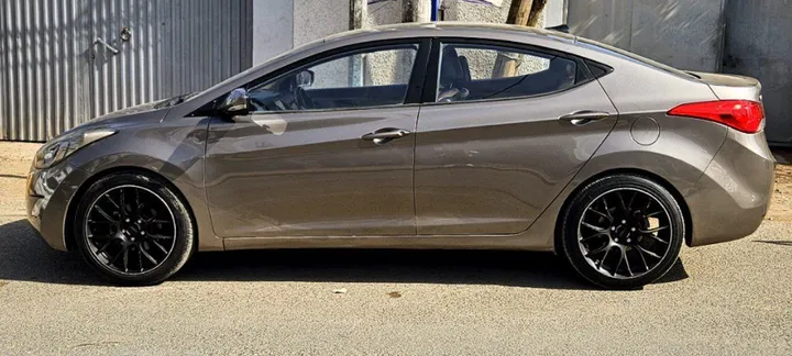 Hyundai Elantra 2013 Automatic – photo 6