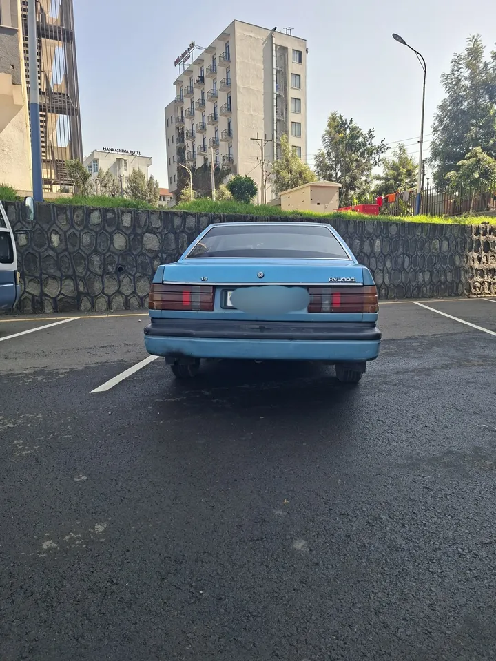 Hyundai Stellar 1987 Sedan – photo 8