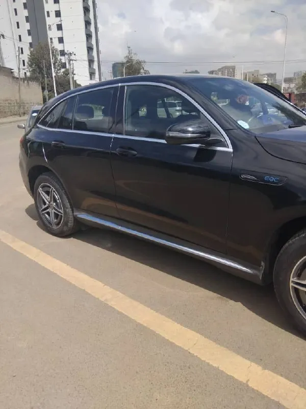 Mercedes-Benz EQC 400 4Matic EV – photo 5