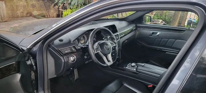 Mercedes E200 AMG 2012 – photo 4