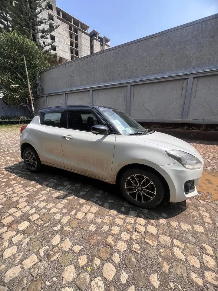 Suzuki Swift 2022 Full Option – photo 3