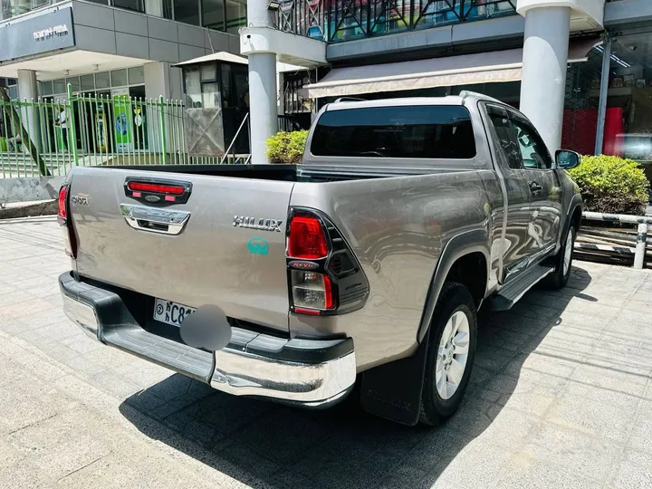 Toyota Hilux Revo Extra Cab 2020 – photo 4
