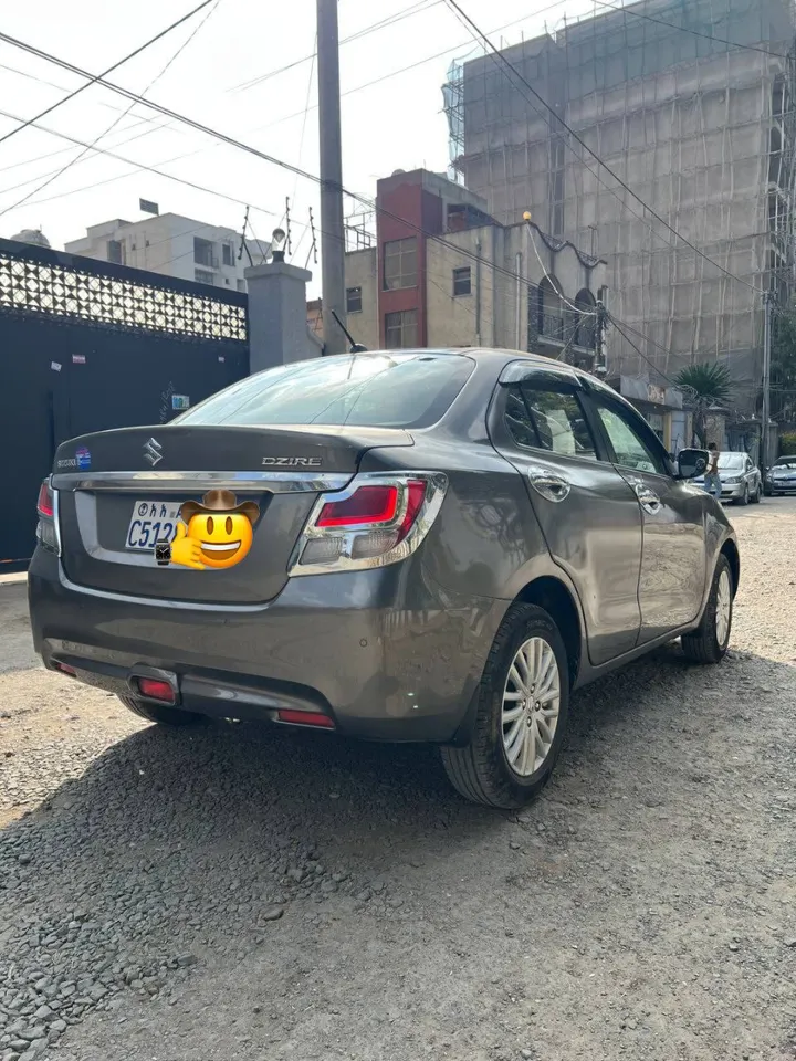 Suzuki Dzire 2022 Automatic – photo 5