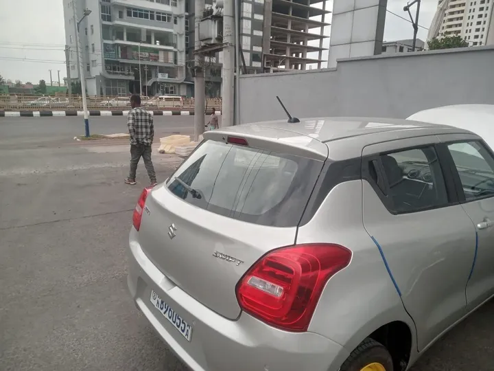 2021 Suzuki Swift Hatchback – photo 3