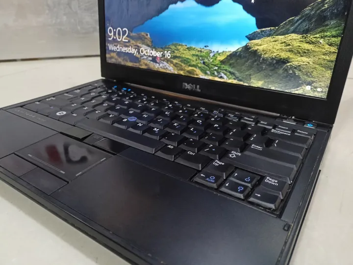 Dell Mini Laptop 4GB 250GB – photo 3