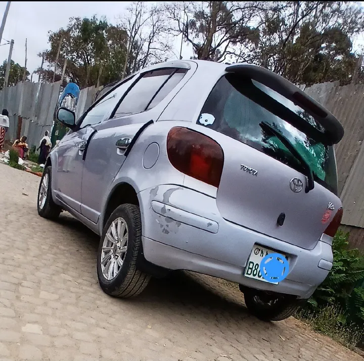 Toyota Vitz 2004 Automatic – photo 3