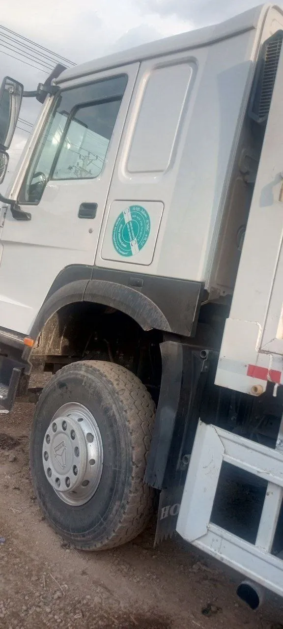 Sinotruk Howo Fuel Tanker Truck 2023 – photo 5