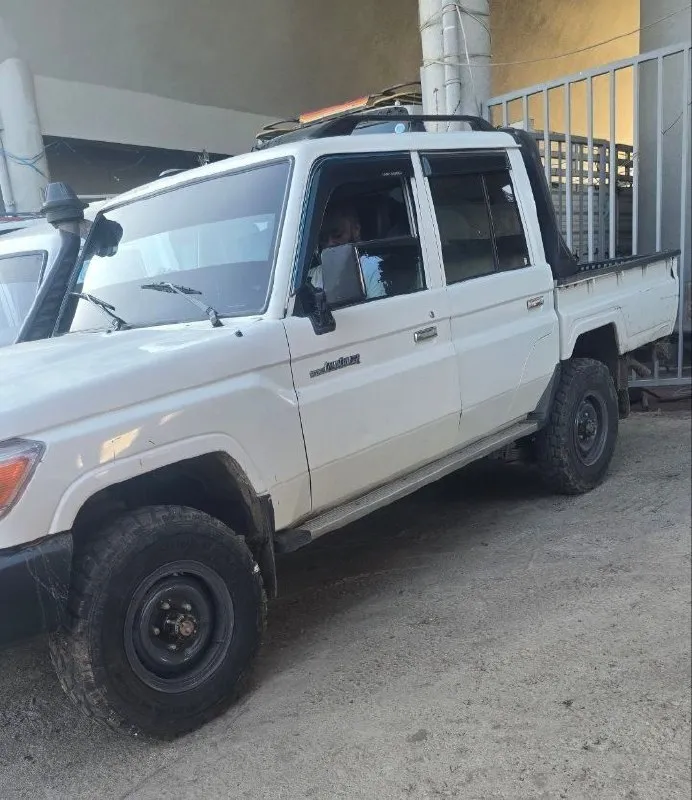 Toyota Double Cab Pickup 2018 – photo 8