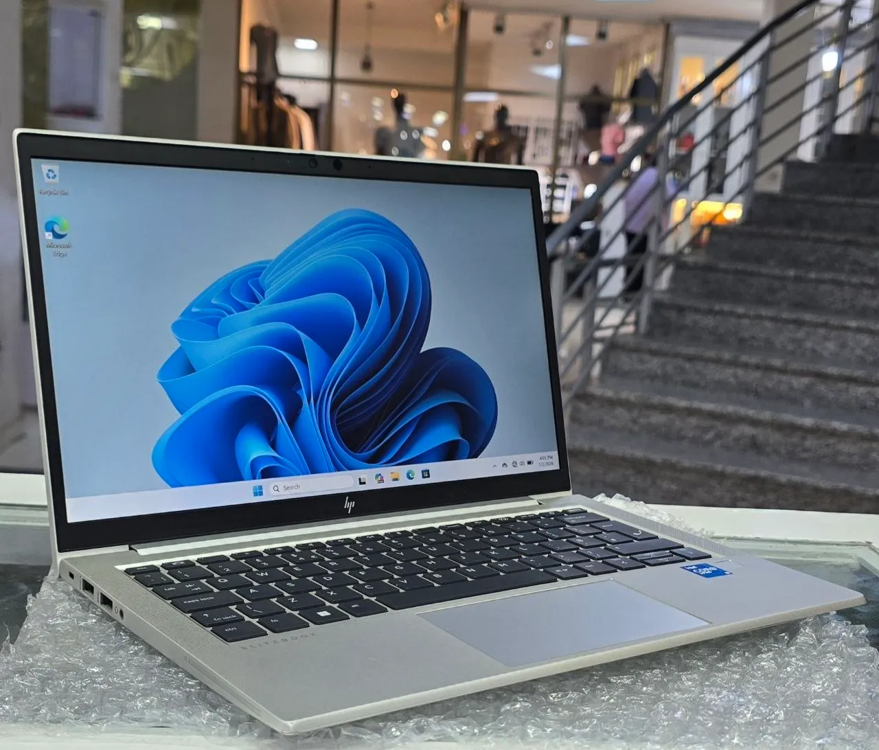 HP EliteBook 830 G8 i5 Laptop – photo 4