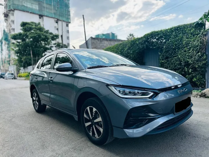BYD E2 2025 Electric – photo 8