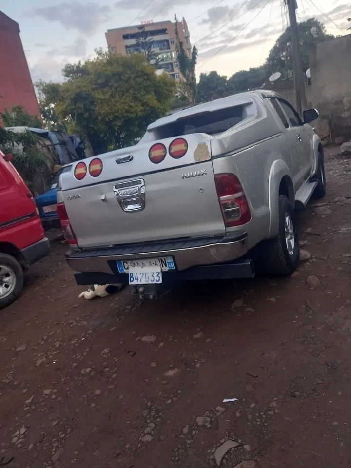 Toyota Hilux X-Cab 2012 Diesel – photo 5