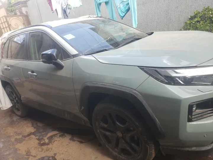 Toyota Rav4 2023 Hybrid SUV – photo 6