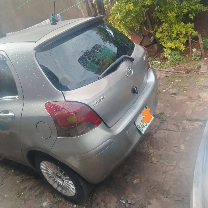 Toyota Yaris Compact 2010 – photo 5