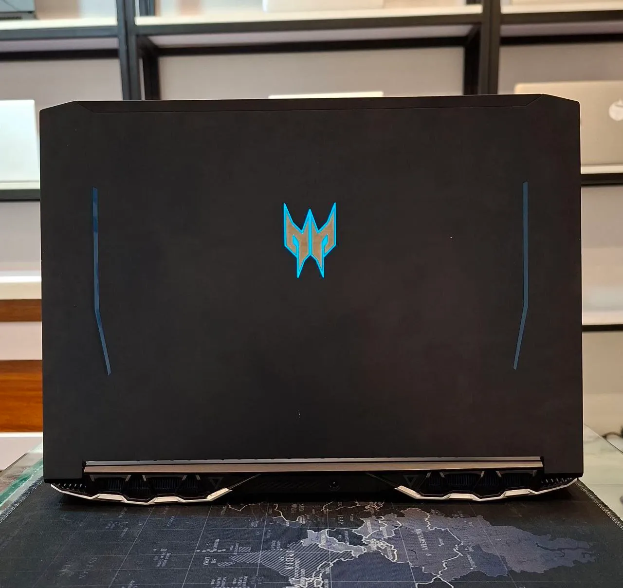 Acer Predator Helios 300 i7 RTX 2070 – photo 3