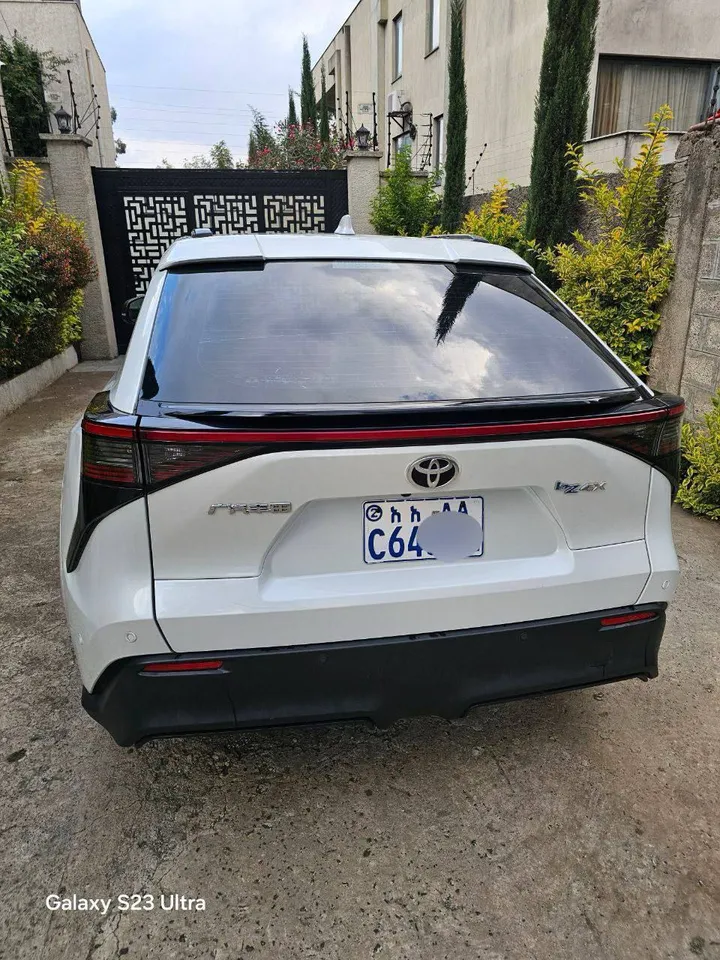 Toyota BZ4X 2WD Ultra EV – photo 3