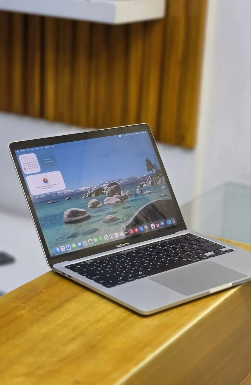 Apple MacBook Pro 2020 Core i7 – photo 3