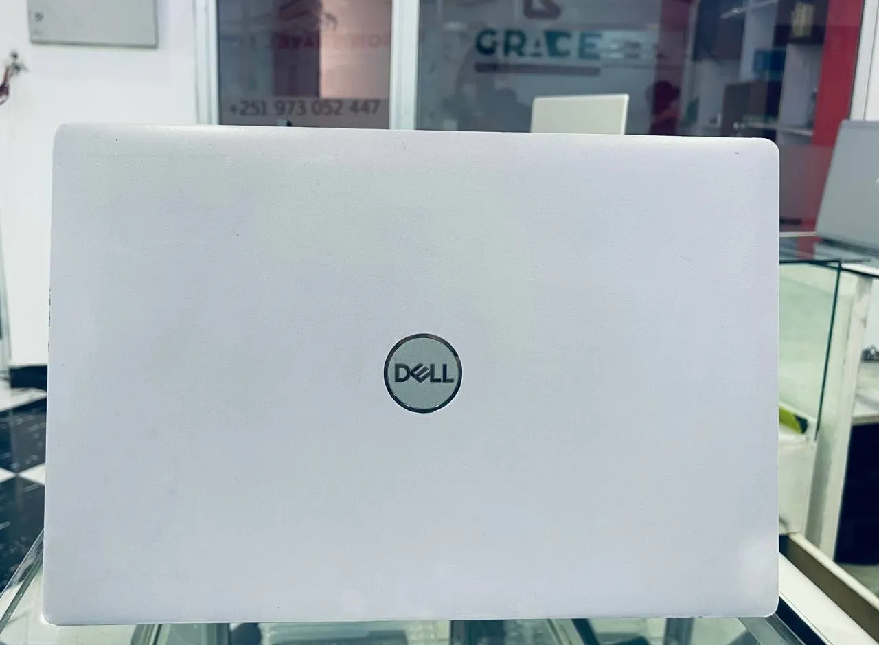 Dell Latitude 10th Gen Laptop – photo 5