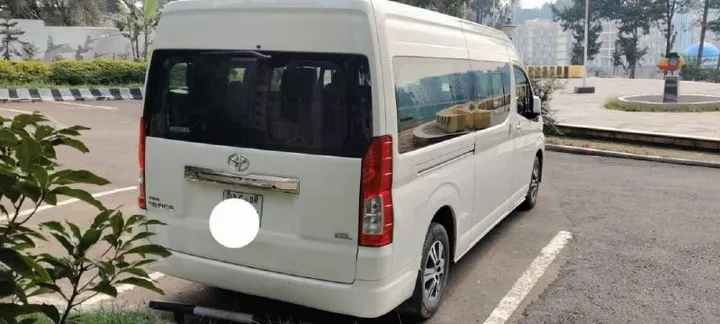 Toyota Hiace HighRoof Super GL 2022 – photo 4