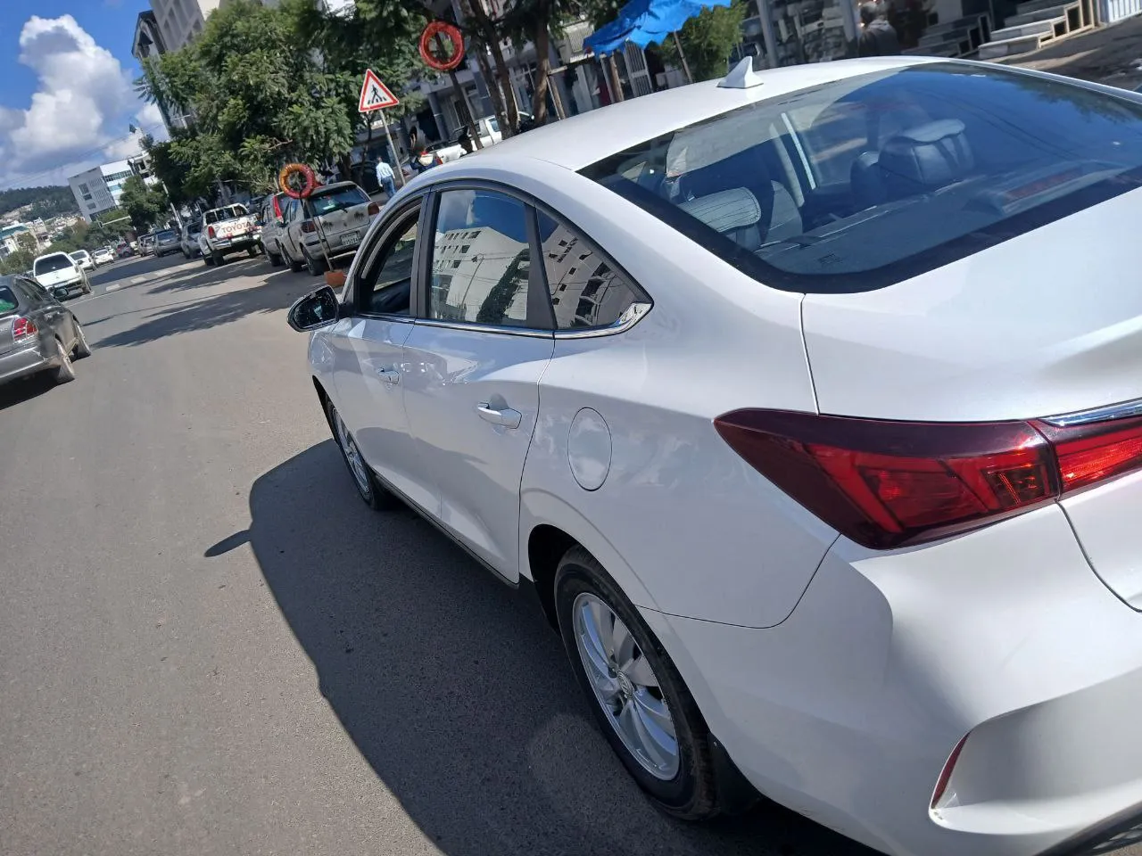 Changan Eado Electric Car – photo 3