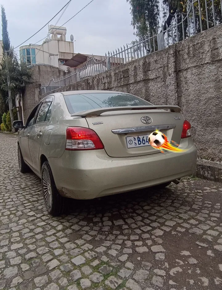 Toyota Yaris Belta 2010 Automatic – photo 7