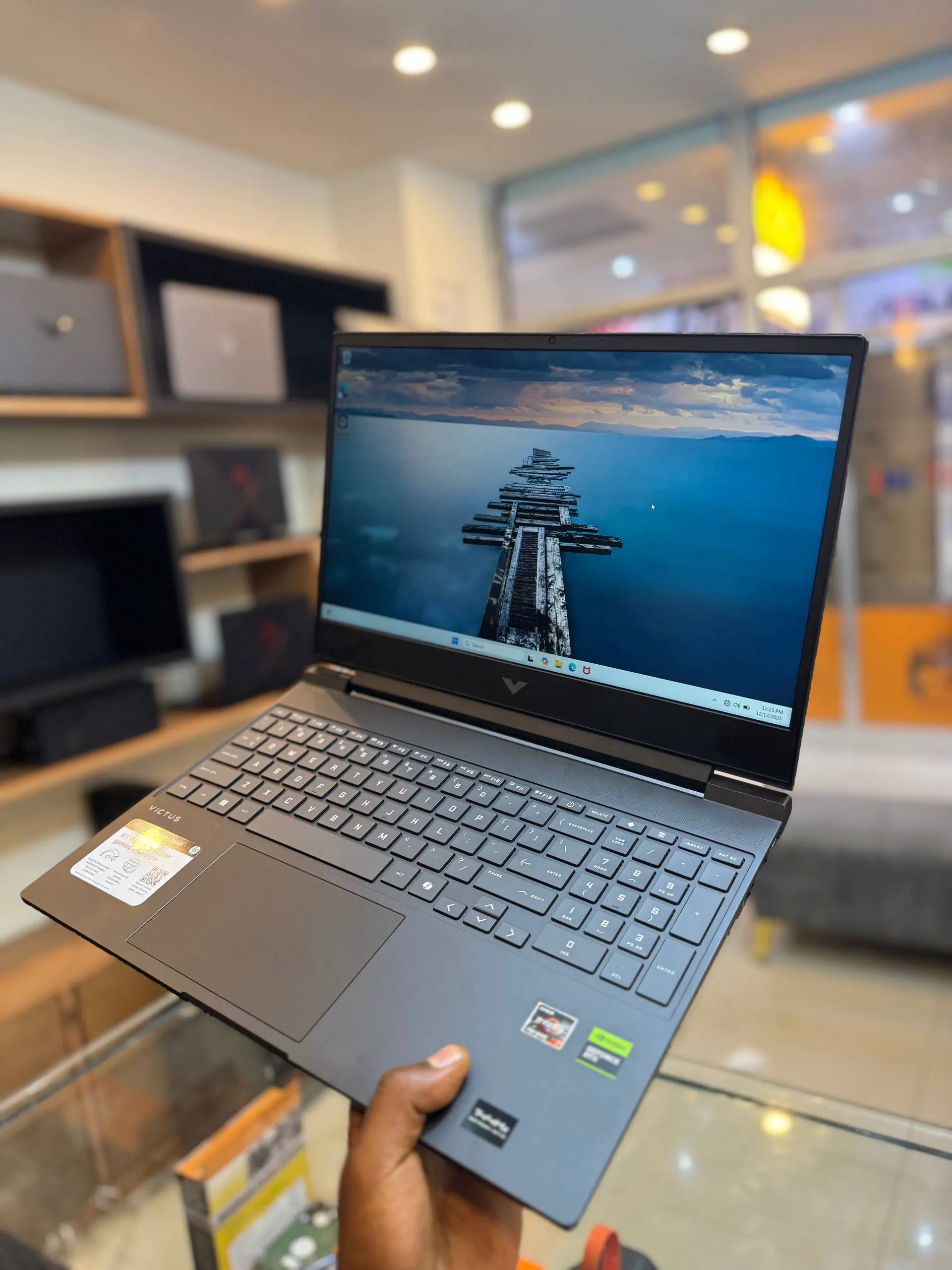 HP Victus Ryzen 7 Gaming Laptop – photo 3