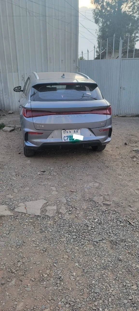 BYD E2 2025 Electric – photo 4
