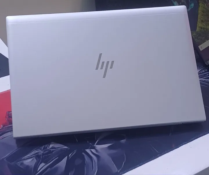 HP EliteBook 840 G8 – photo 4