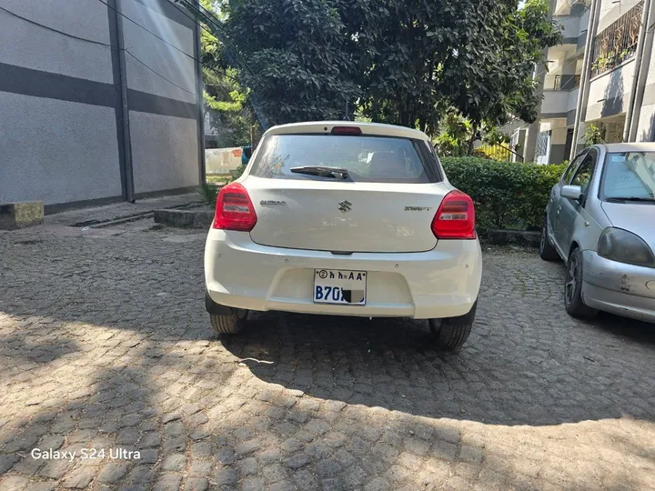 Suzuki Swift 2020 Full Option – photo 3