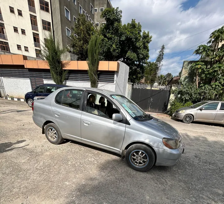 Toyota Platz 2001 Automatic – photo 5