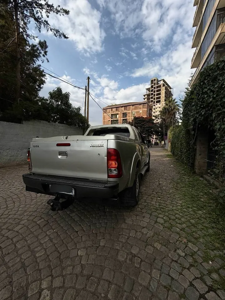 Toyota Hilux King Cab D4D – photo 3
