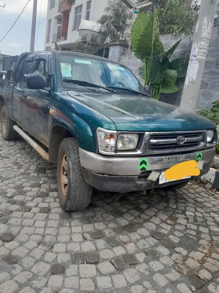Toyota 2LT Manual Pickup 1999 – photo 6
