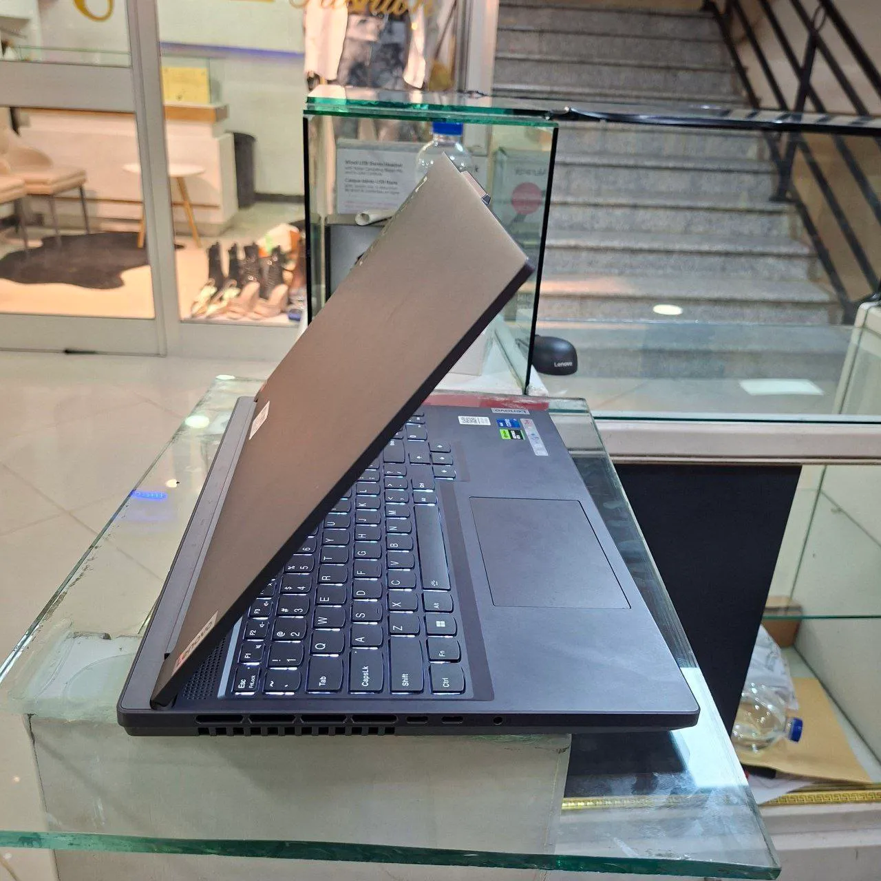 Lenovo Legion Y7000 Gaming Laptop – photo 3
