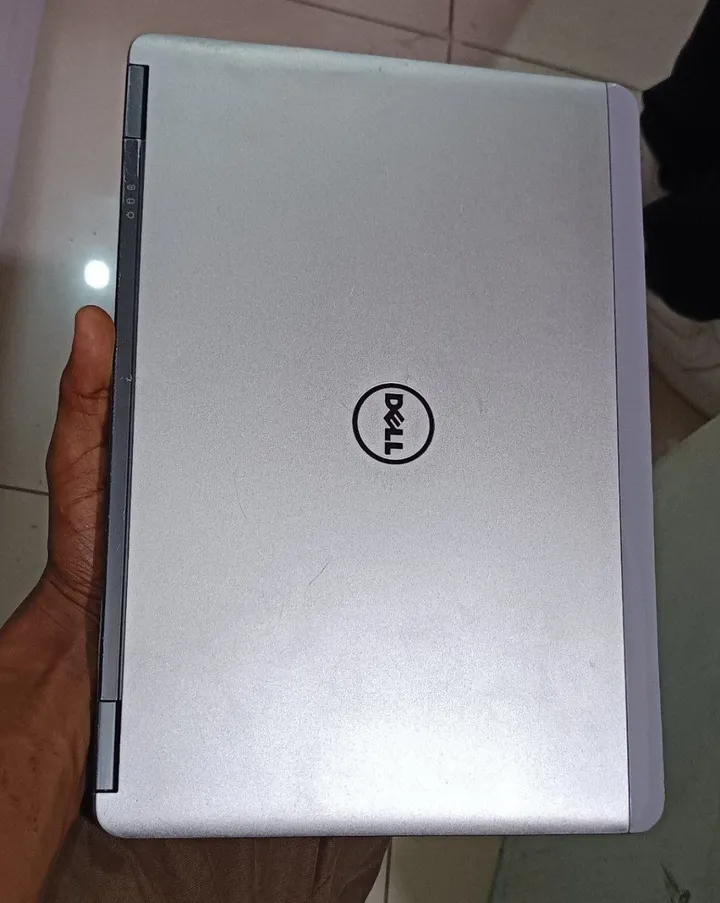 Dell Latitude Core i7 Laptop – photo 3