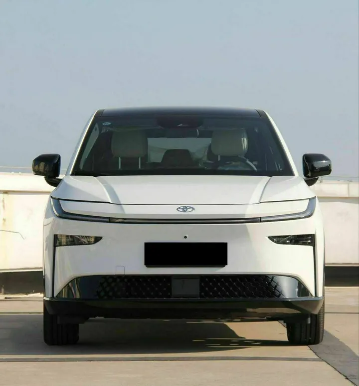 2025 Toyota bZ3X Electric SUV – photo 7