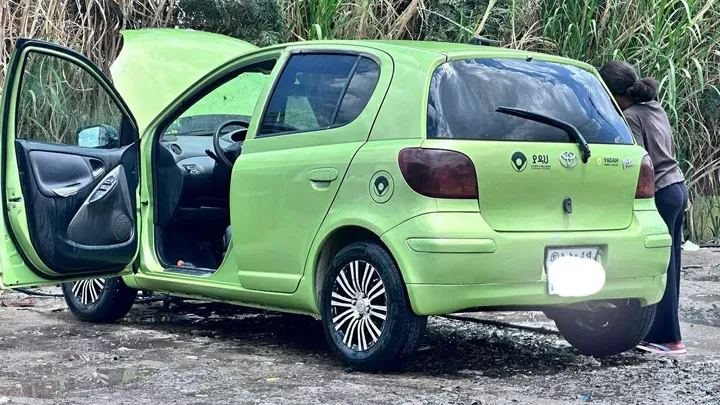 Toyota Vitz 2004 Automatic – photo 3